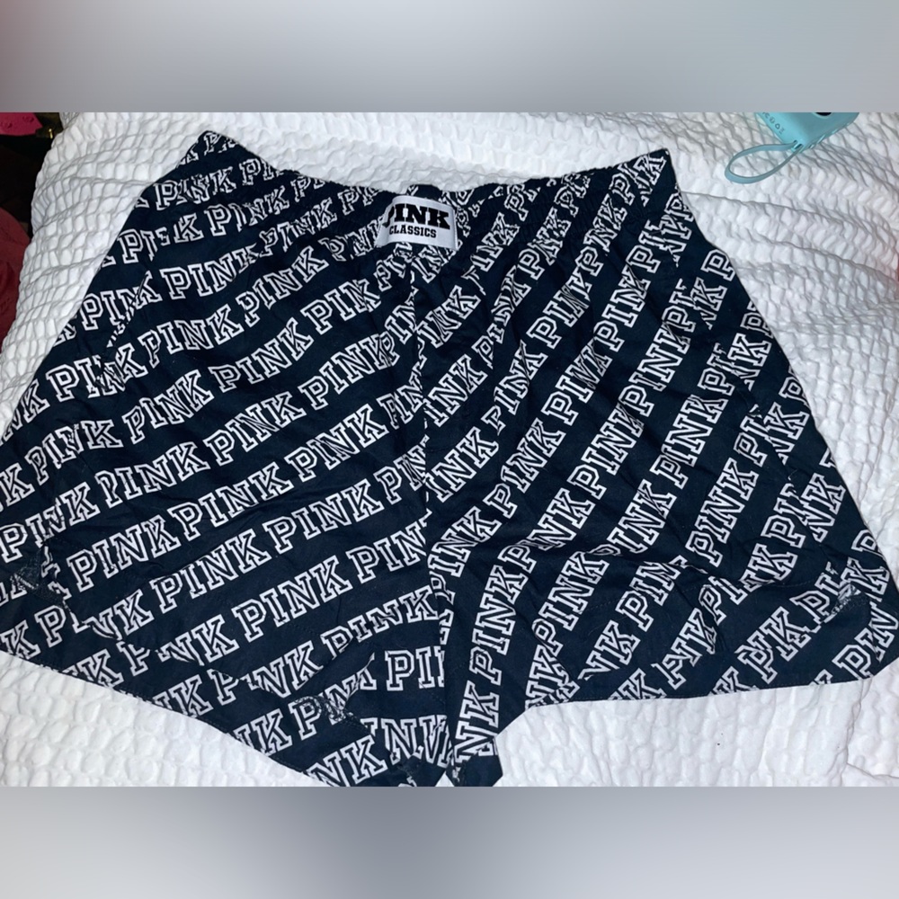 PINK Logo Print Black Lounge Shorts size small